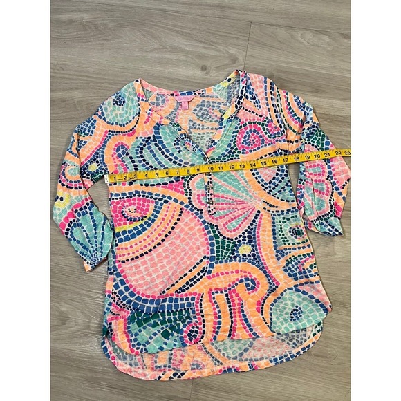 Lilly Pulitzer Women Top Resort Wear Mosaic Print V Neck Button Up Tunic Top M - Picture 7 of 10